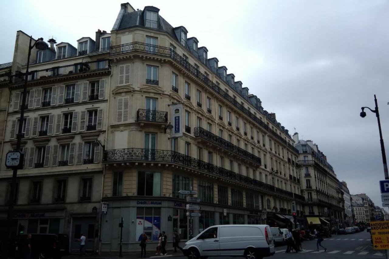 Very French Two Bedroom In The Heart Of Paris Bagian luar foto